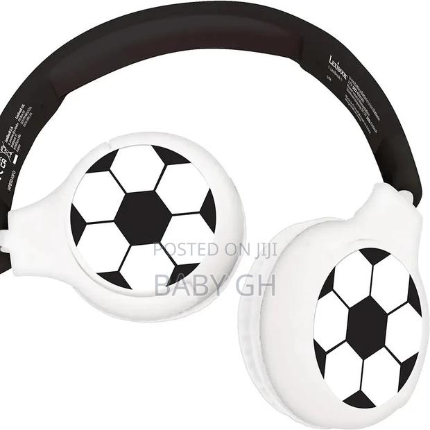 Football Designed Bluetooth and Wired Headphones for Boys · Photo 5