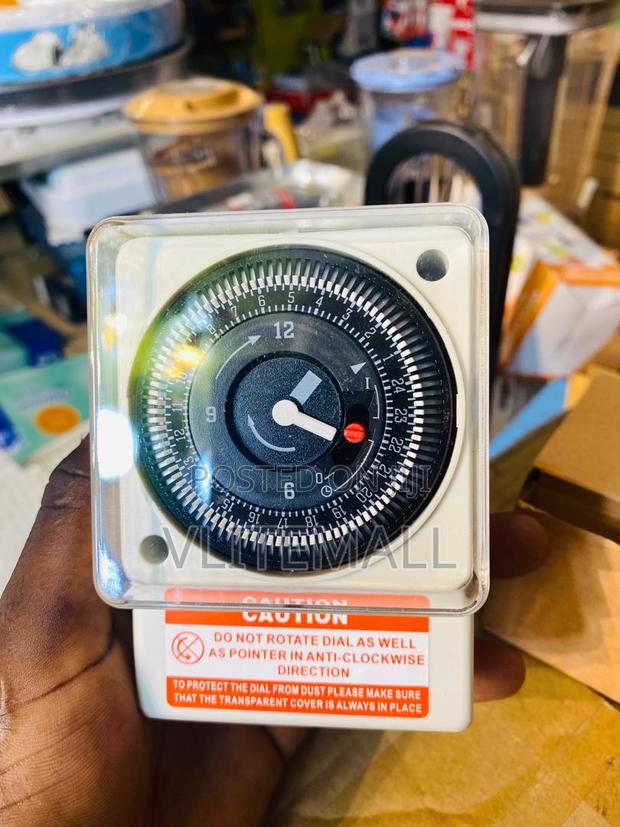 Intermatic 24 Hr Indoor Analog Electrical Timer · Photo 1