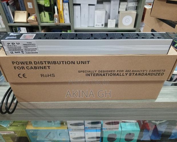 8 Way Power Distribution Unit for 19" Cabinet ( Pdu ) · Photo 2