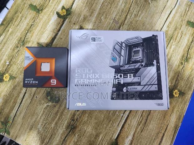 AMD Ryzen 9 7900X3D and ASUS Strix B650 Motherboad · Photo 1