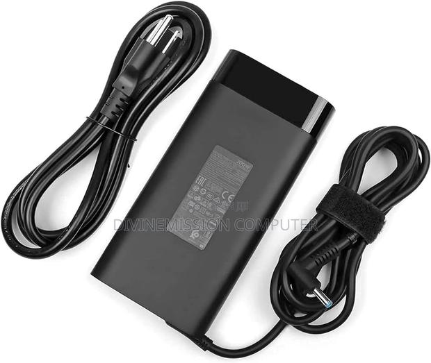 Hp Blue Pin Adapter/Char.19.5v—7.7A (150w) UK Used, Original · Photo 1