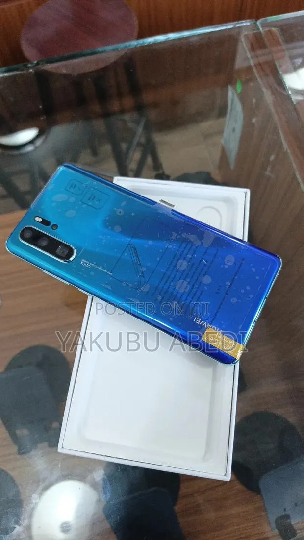 New Huawei P30 Pro 128 GB Blue · Photo 1