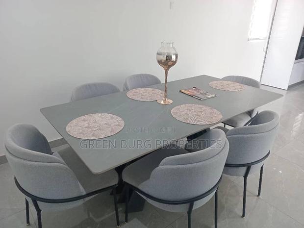 Furnished 4bdrm House in East Legon for sale · Photo 3