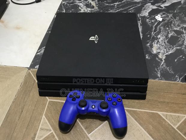 Ps4 Pro Jailbreak With FC27+ More Games + 2 Controllers · Photo 1