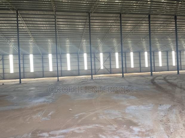 8000 SQM Warehouse + Apartments at Tema-Port for Rent · Photo 4