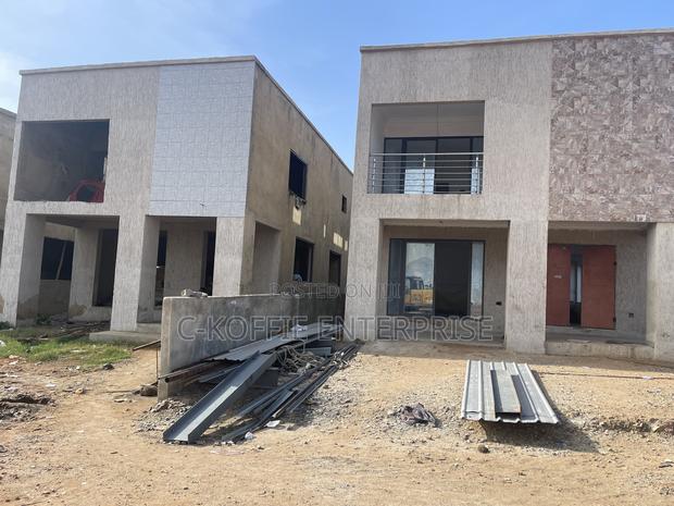 8000 SQM Warehouse + Apartments at Tema-Port for Rent · Photo 6