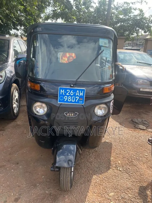 New Bajaj RE 2026 Black · Photo 1
