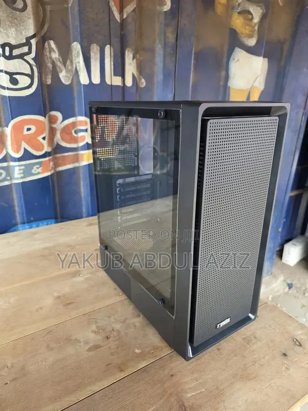Gaming Case With 3 Fans · Photo 1