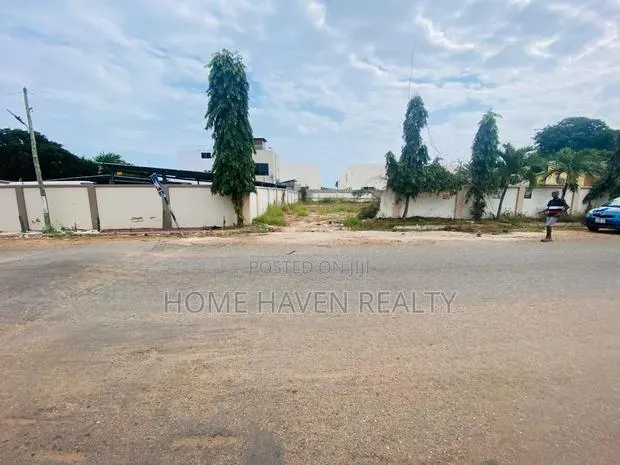 0.21 ACRE Land for Sale at Labone · Photo 1