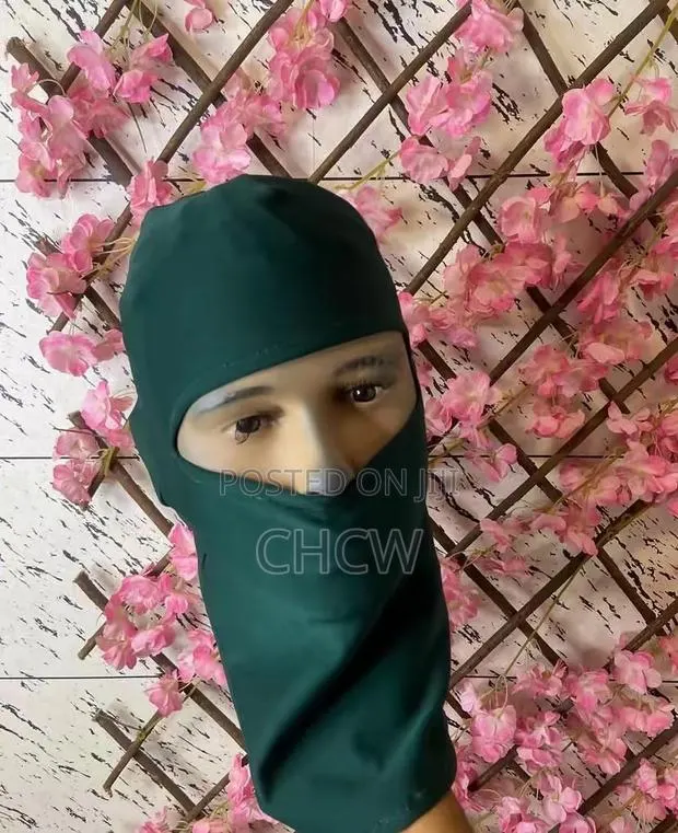 2 Pieces of Stretchy Balaclava Ski Mask (Green and Black) · Photo 2