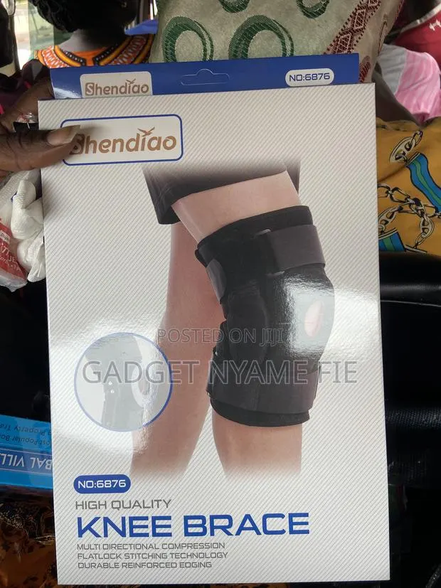 Knee Support Brace With Straps · Photo 1