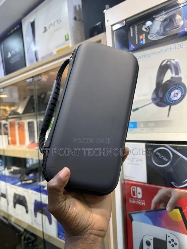 Nintendo Switch Bag - Oled/Core · Photo 1