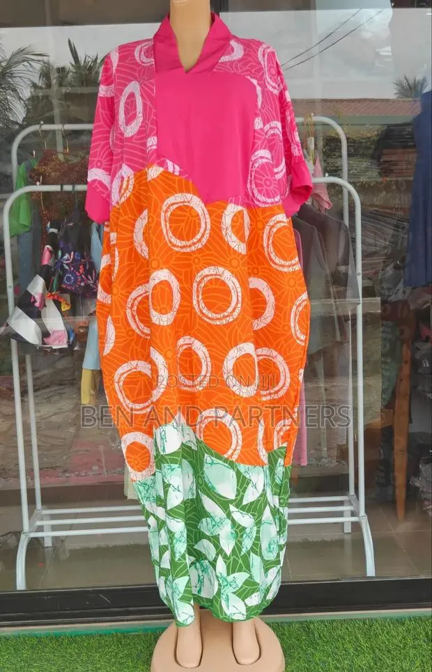 Ladies Bubu Dress · Photo 1