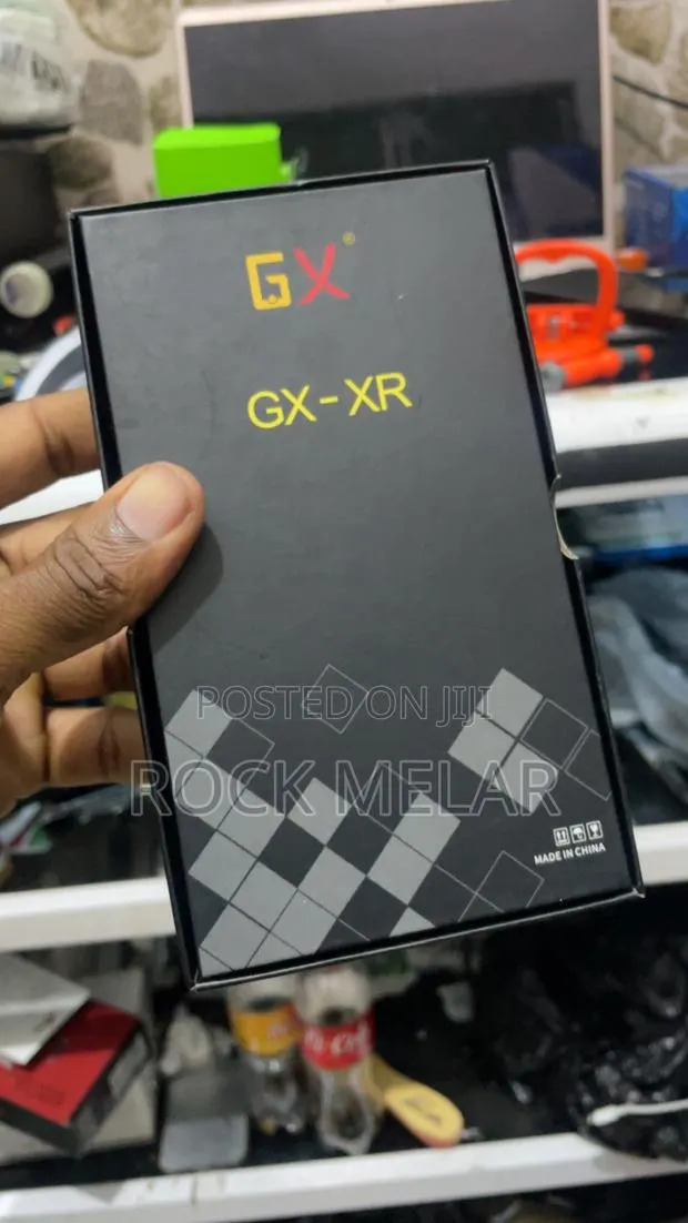 iPhone XR Screen · Photo 1