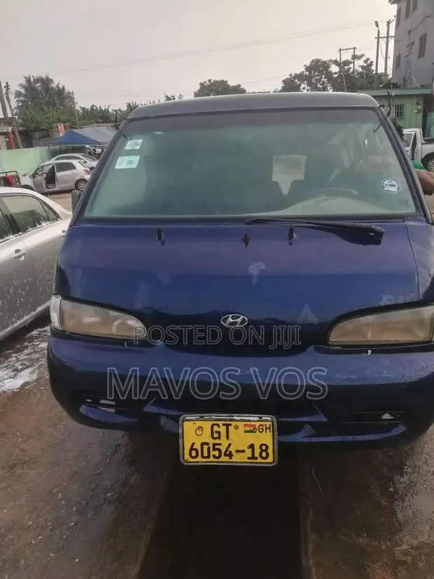 Hyundai H-100 2002 Blue