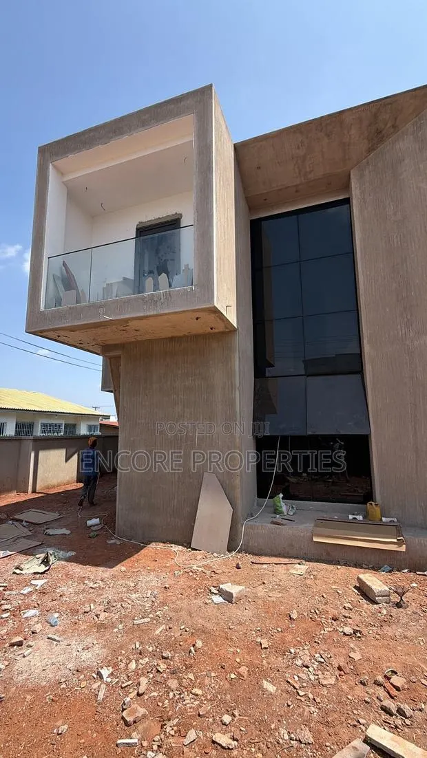 4bdrm House in Adenta for sale · Photo 1