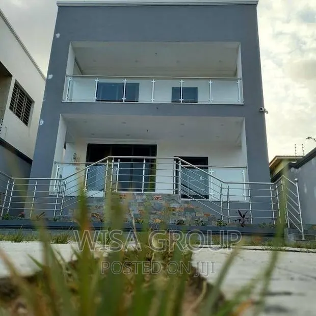 4bdrm Duplex in Wisa Groups, Accra Metropolitan for sale · Photo 1