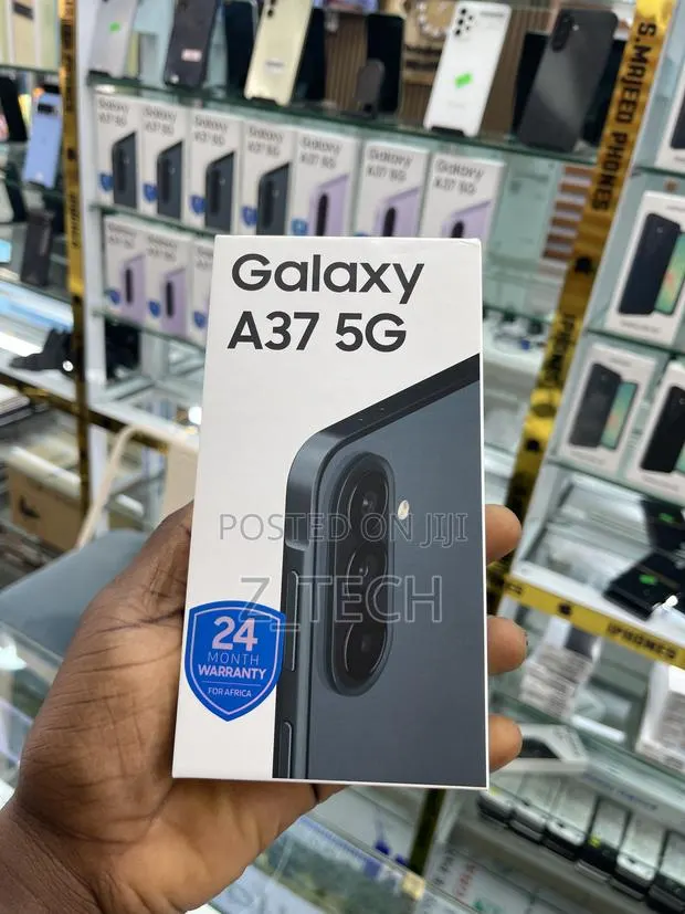 New Samsung Galaxy A37 128 GB Black · Photo 1