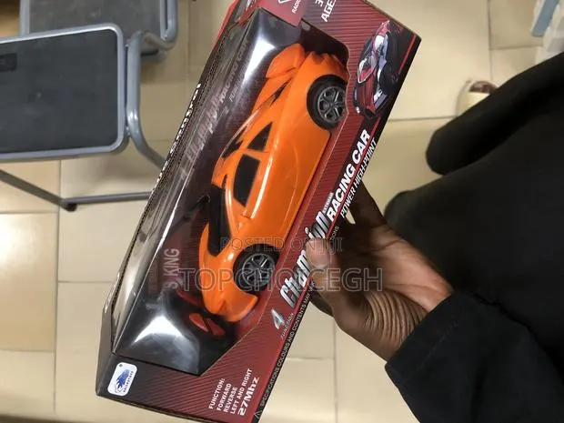 Remote Control Racing Car · Photo 1