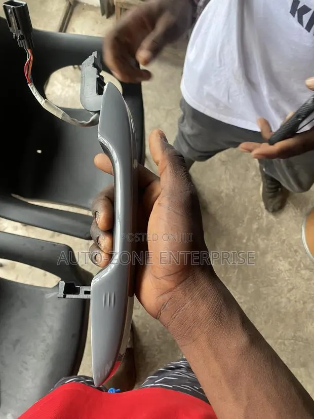 Honda Civic 2022 2023 2024 2025 Front Door Handle With Sensor · Photo 1