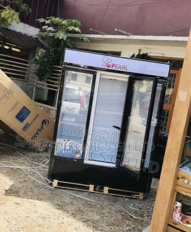 3 Doors Glass PVC-150 Display Electric Pearl Fridge · Photo 1