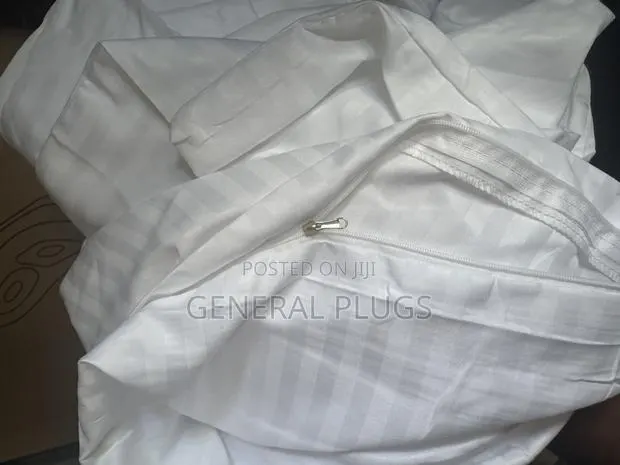 Luxury Cotton Plus White Stripped Duvet Cover Only · Photo 1