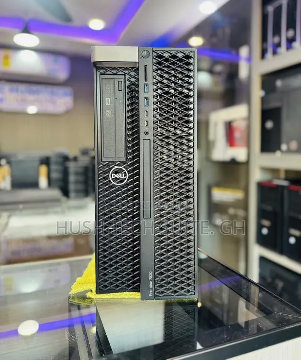 Desktop Computer Dell Precision 7820 32GB Intel Xeon SSD 2T · Photo 1