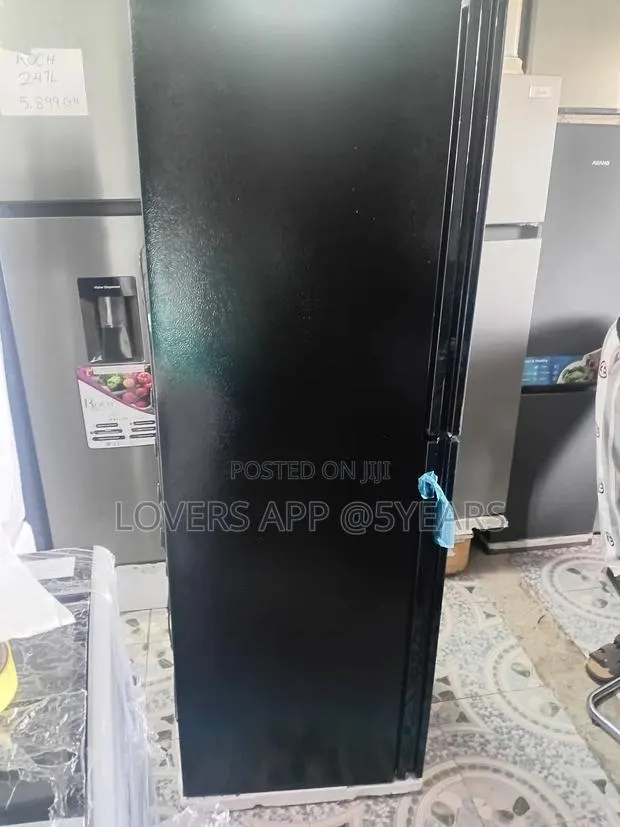 243l Black Glossy Sophisticated Home Refrigerator. · Photo 1