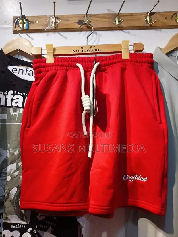 Men Casual Short Street Wears · Photo 1