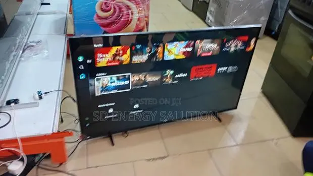 Samsung 43" Smart Tv – Stunning Picture, Smarter Living · Photo 1