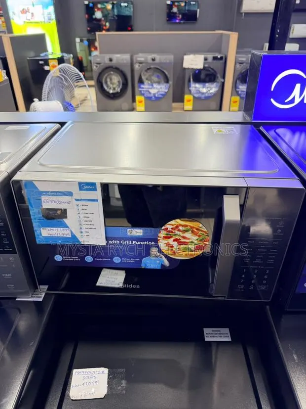 Midea 32 LTS Microwave Oven · Photo 1