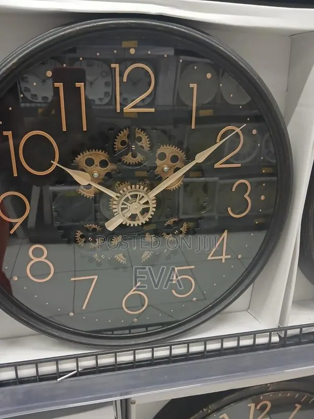 Wall Clock · Photo 1