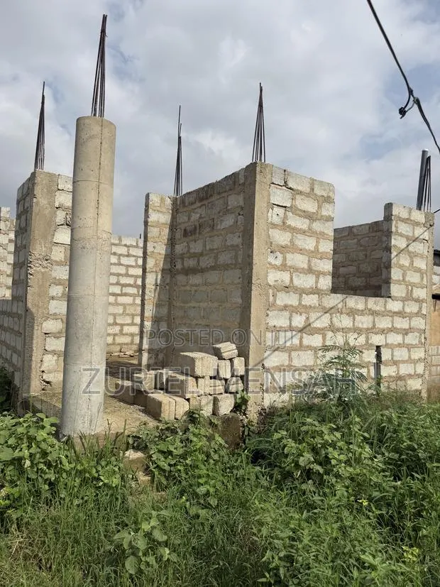 Land and Building for Sale · Photo 1