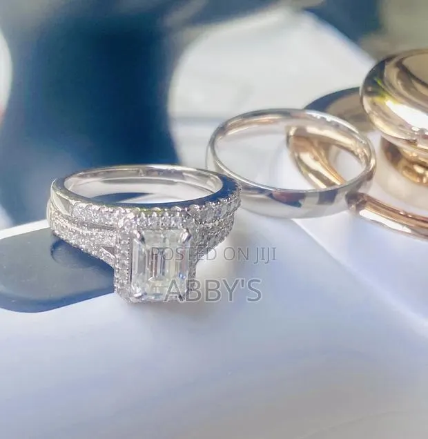 Emerald Cut Moissanite Wedding Rings-925 Sterling Silver · Photo 1