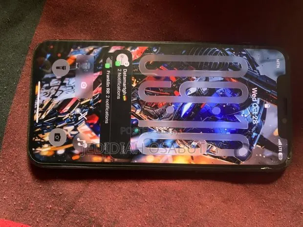 Apple iPhone 11 Pro 64 GB Green · Photo 1