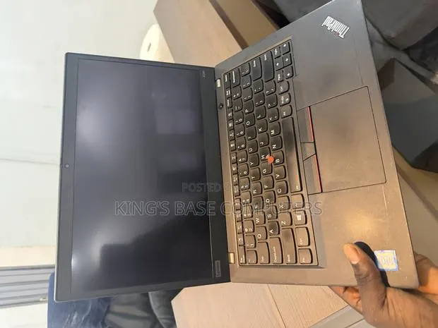 Laptop Lenovo ThinkPad X390 16GB Intel Core i5 SSD 256GB · Photo 1