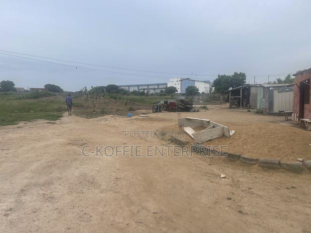 4.5 Acers Land at Spintex for Sale · Photo 1