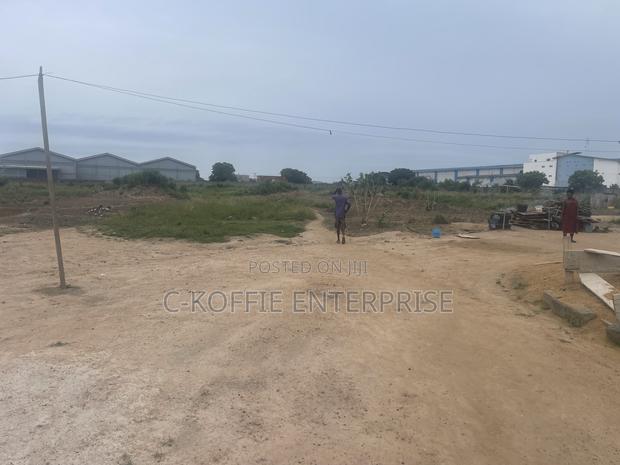 4.5 Acers Land at Spintex for Sale · Photo 4