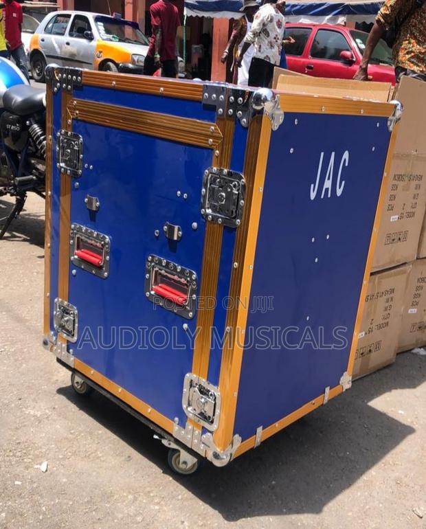 16units Amplifier Rack (Blue) · Photo 1