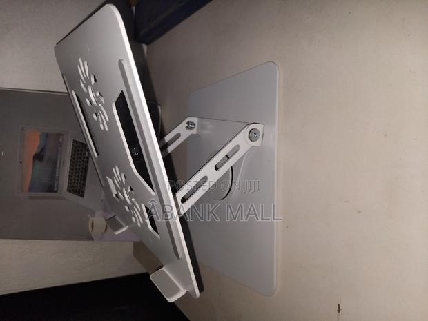 World Class Laptop Stand · Photo 1