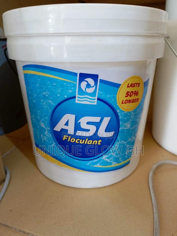 Flocculant for Water Treatment Making It Pure Safe · Photo 1