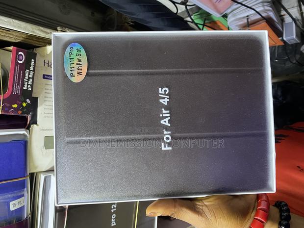iPad Air4/5 10.9 Original Smart Case. With Pen Space · Photo 3