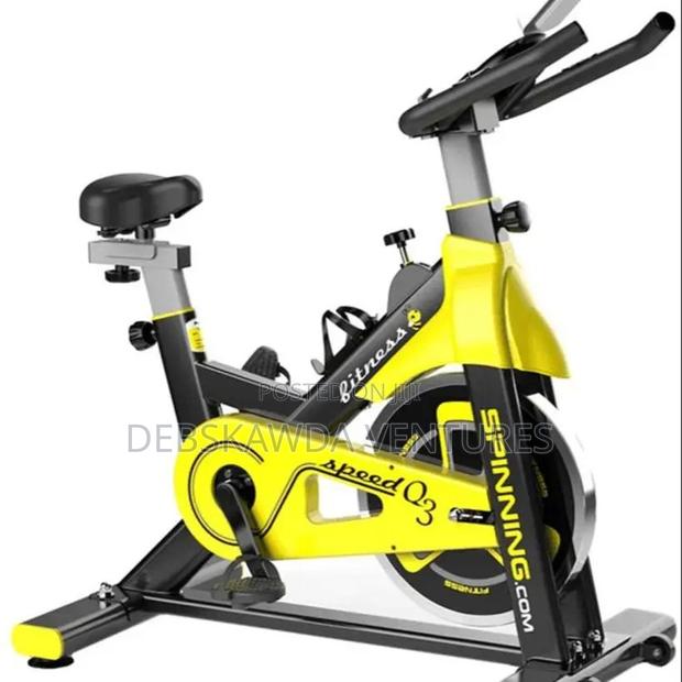 Q3 Spinning Bike (180kg) With LCD Screen · Photo 2