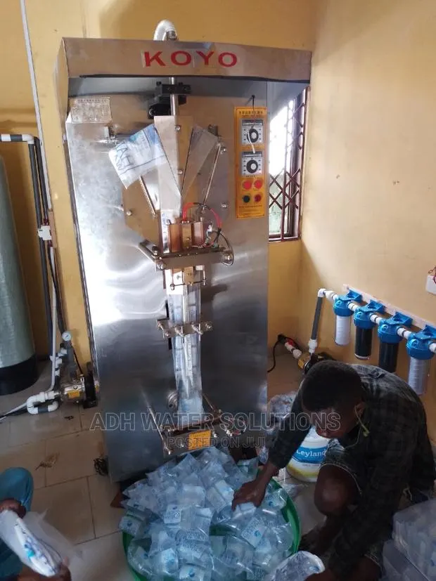 Sachet Automatic Packaging Machine · Photo 1
