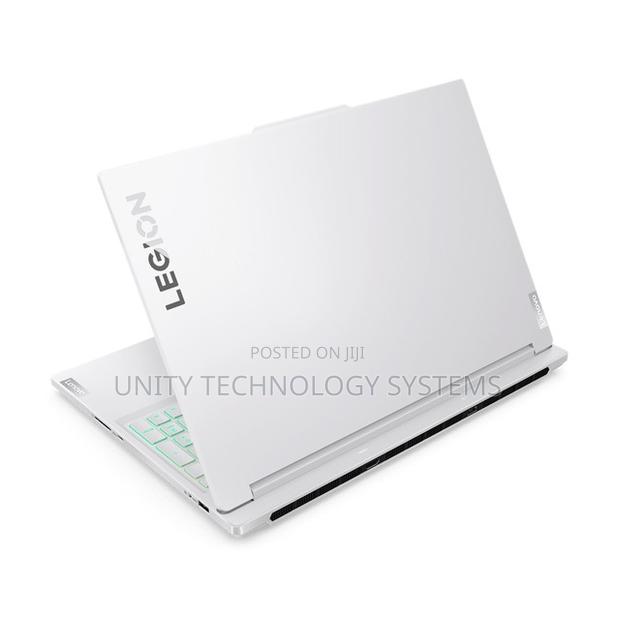 New Laptop Lenovo Legion 7 32GB Intel Core i9 SSD 1T · Photo 3