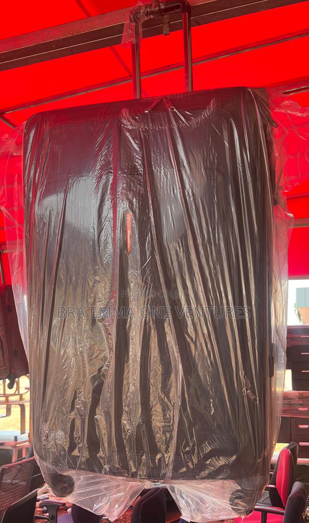 Set of Concord Traveling Bags · Photo 2