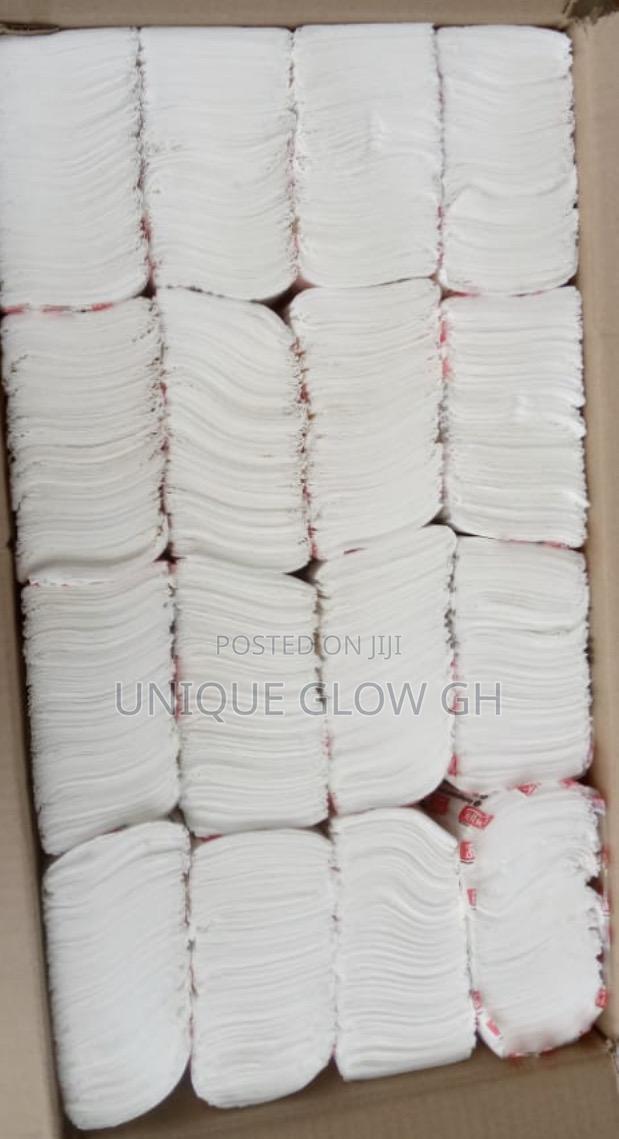 Z Fold Paper Towels 3 Ply Foldable Soft Tissues · Photo 1