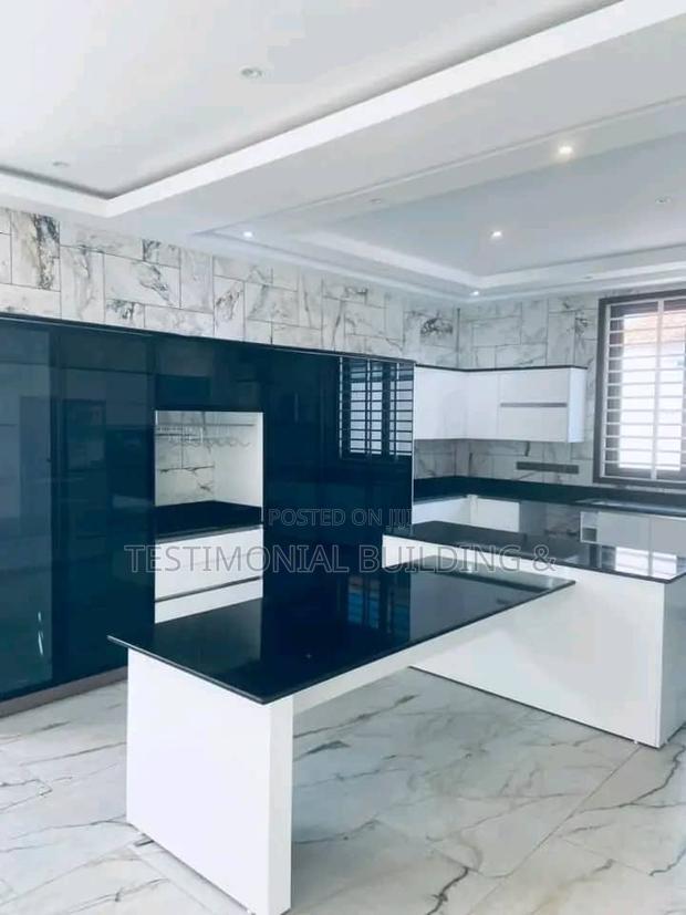 8bdrm House in Testimonial Building, Adjiriganor for sale · Photo 5