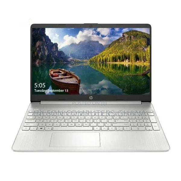 New Laptop HP 15S 8GB Intel Core i5 SSD 512GB · Photo 2