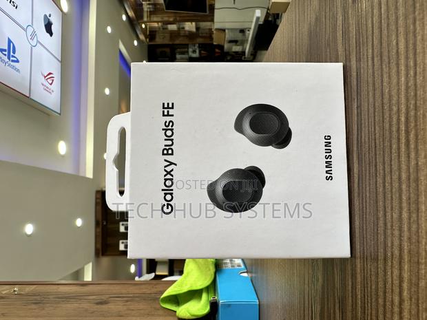 Galaxy Buds Fe · Photo 1